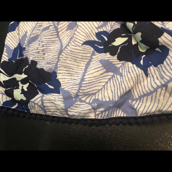 Floral AERIE Short Shorts - Picture 3 of 3